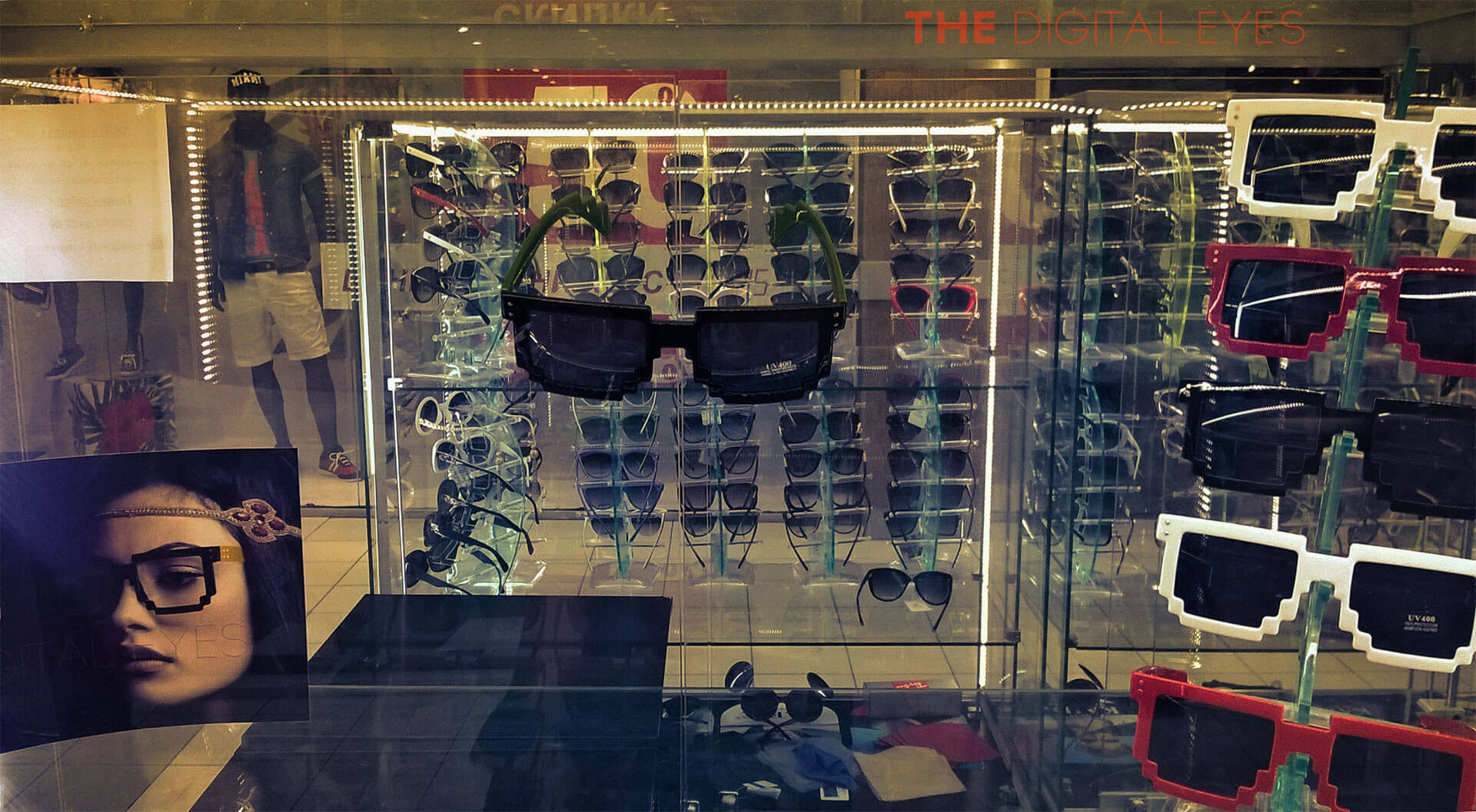 Pixel C — 3D visualization of a storefront in a shopping mall
